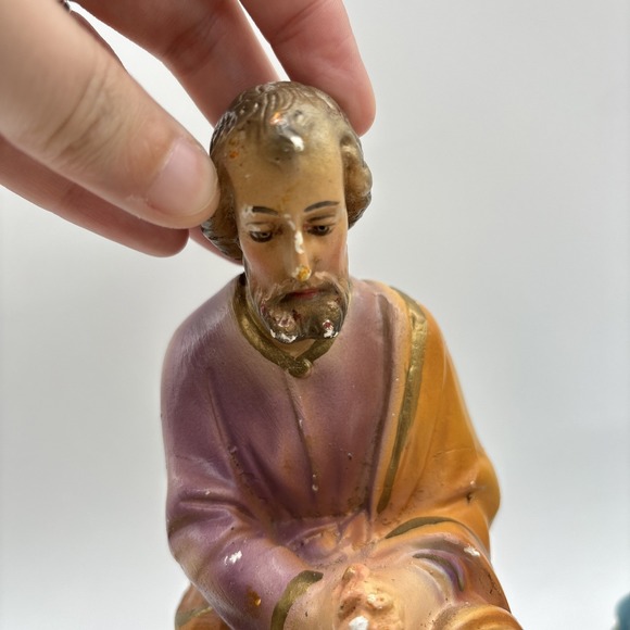 Vintage Chalkware Mary & Joseph Nativity Figures 7" Tall - Picture 4 of 10